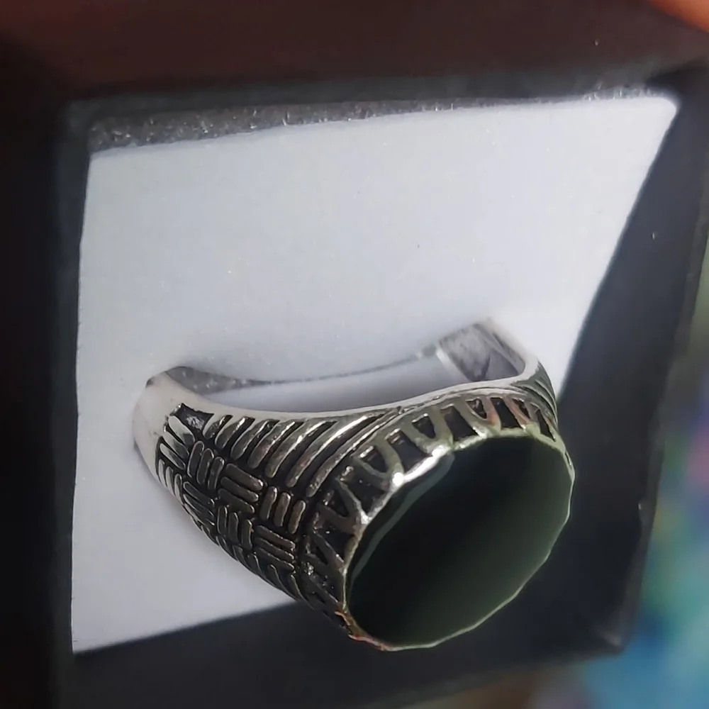 Silver and Black Statement Ring - Picture 6 of 8